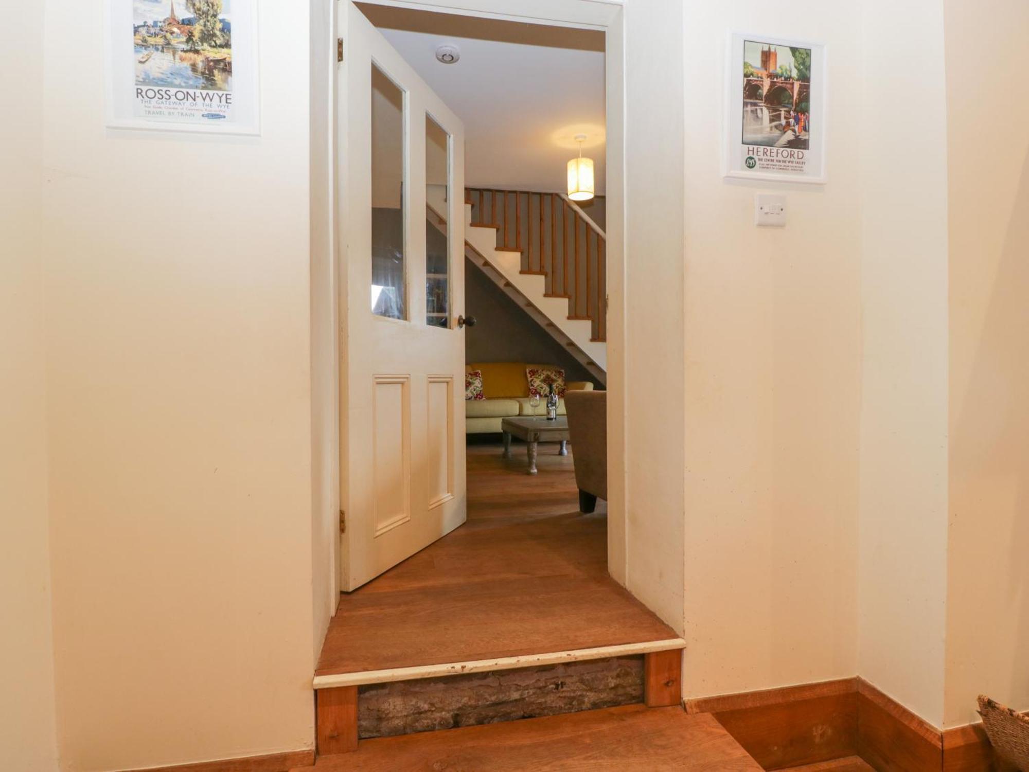 Woodlands Cottage ลีโอมินสเตอร์ ภายนอก รูปภาพ