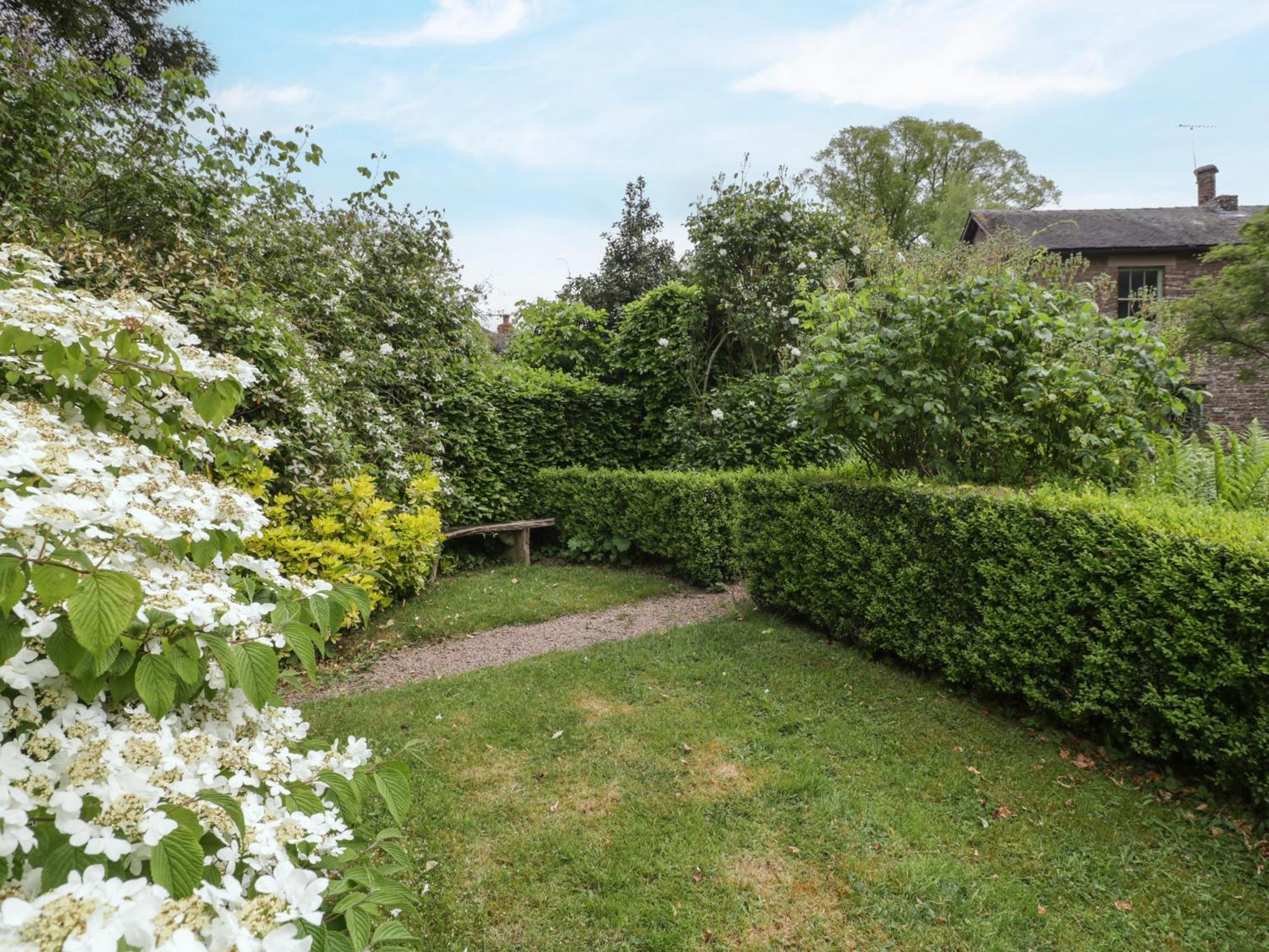Woodlands Cottage ลีโอมินสเตอร์ ภายนอก รูปภาพ